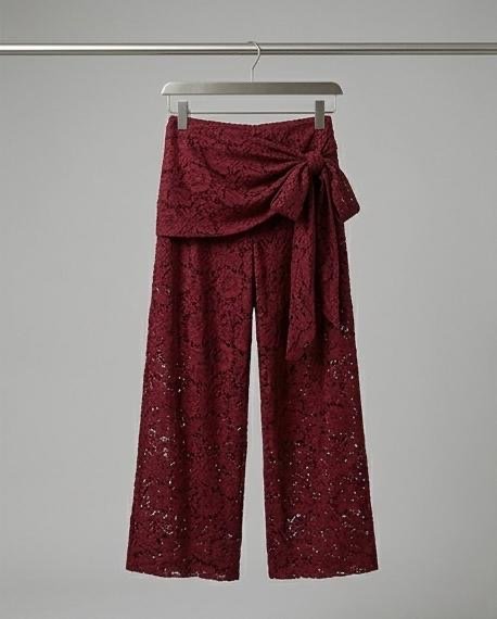 Pantalón encaje burdeos 
